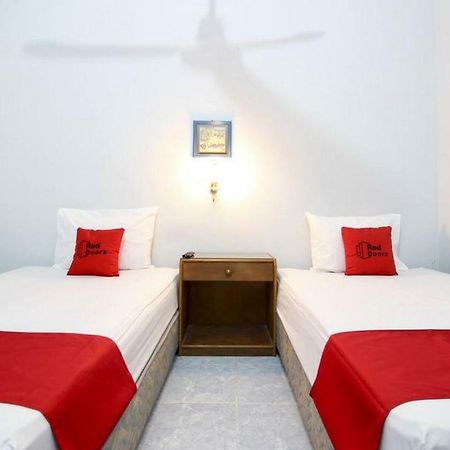 Hotel Reddoorz Syariah At Jalan Menteri Supeno Jogyakarta Zewnętrze zdjęcie