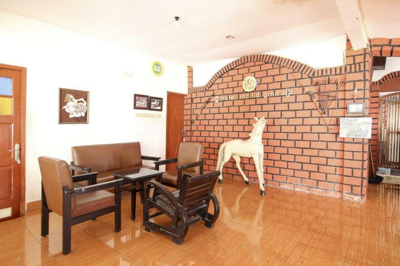 Hotel Reddoorz Syariah At Jalan Menteri Supeno Jogyakarta Zewnętrze zdjęcie